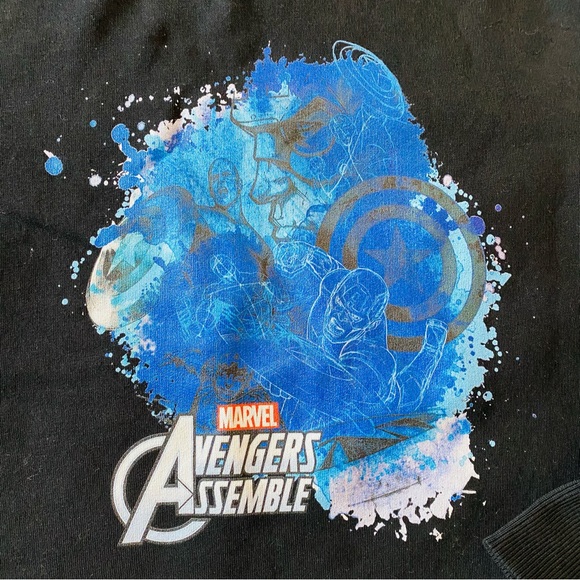 Marvel Avengers Assemble Captain America Montage Sweatshirt - Picture 3 of 4